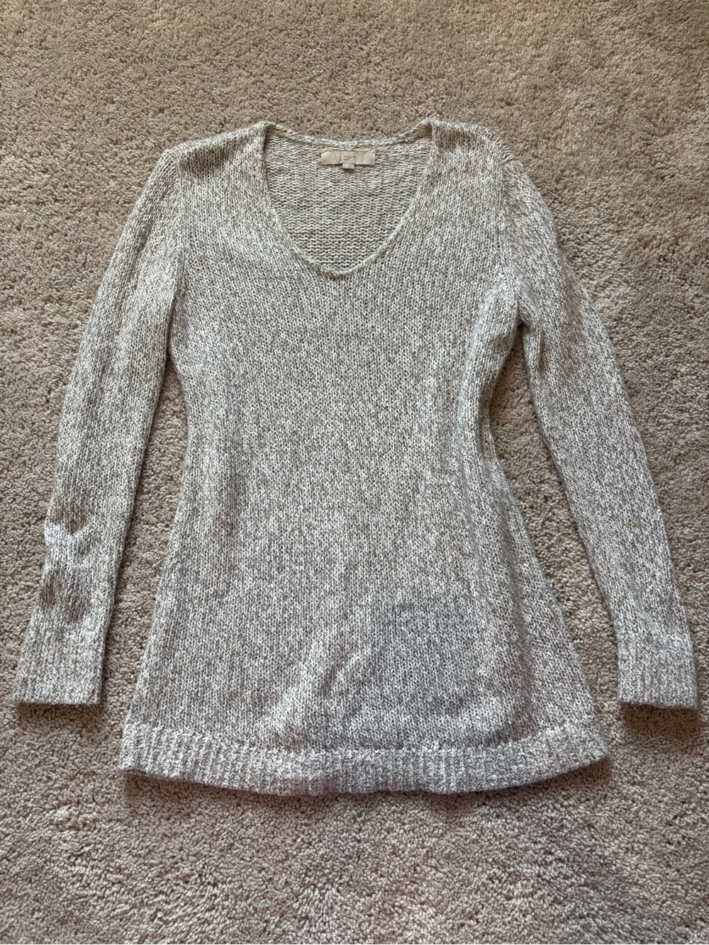 LOFT Marled Grey & White V-Neck Longline Tunic Sweater | Size M